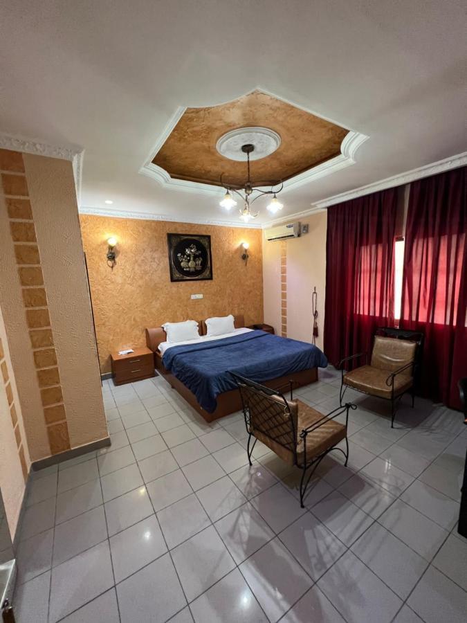 Hotel De L'Aeroport Brazzaville Eksteriør billede